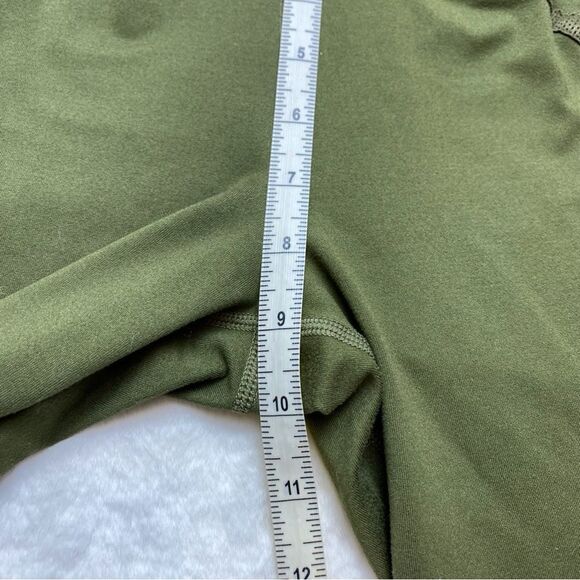 Hylete Olive Green Capri Leggings Size Large - Picture 9 of 10